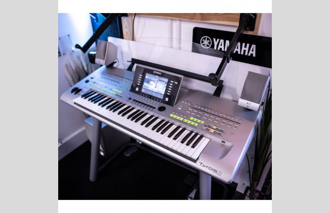 Used Yamaha Tyros 3 Keyboard With MS03 Speakers (SN:BAON01117) - Image 5